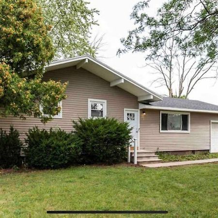 Appartamento Amazing Ranch Mins Away From Airprt/Rit/Dwtn/Uofr Rochester Esterno foto