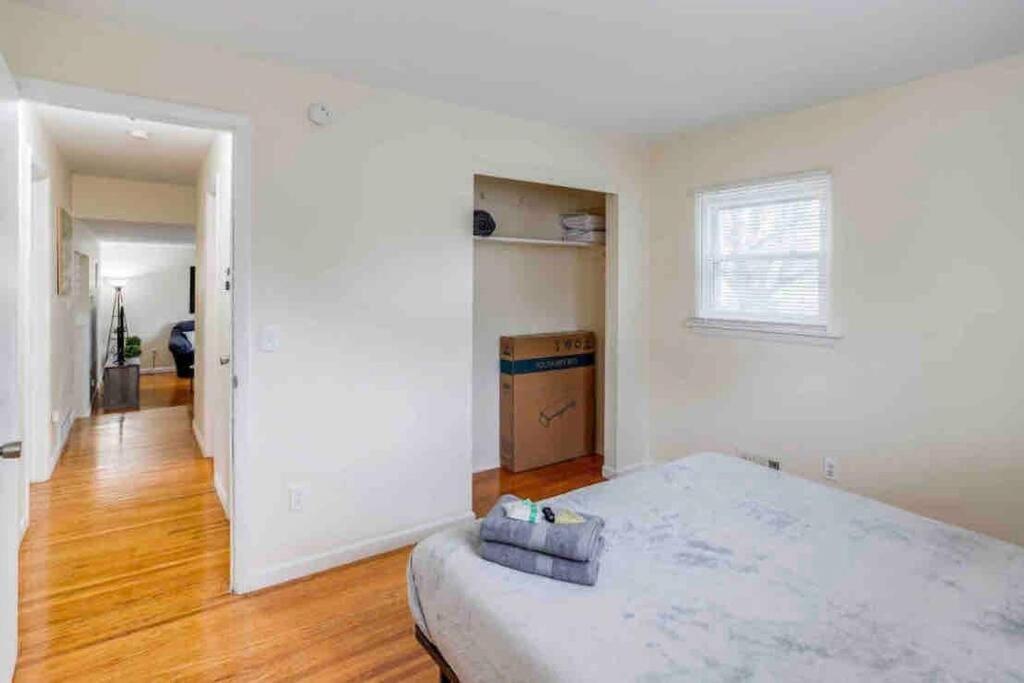 Appartamento Amazing Ranch Mins Away From Airprt/Rit/Dwtn/Uofr Rochester Esterno foto