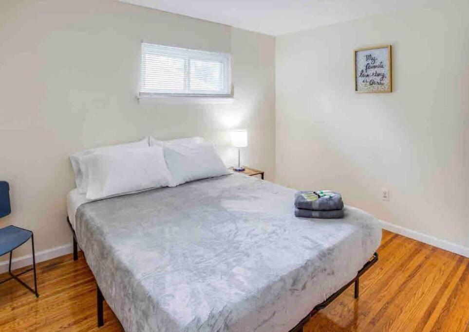Appartamento Amazing Ranch Mins Away From Airprt/Rit/Dwtn/Uofr Rochester Esterno foto